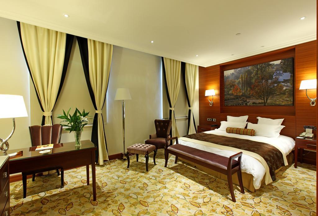 Alton Hotel Wuhu Extérieur photo