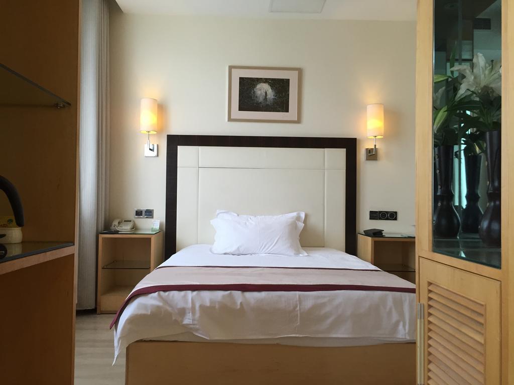 Alton Hotel Wuhu Chambre photo
